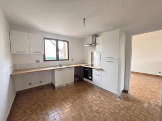  Appartement à louer 4 pièces 87 m²