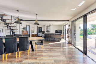  Maison à vendre 7 pièces 240 m²