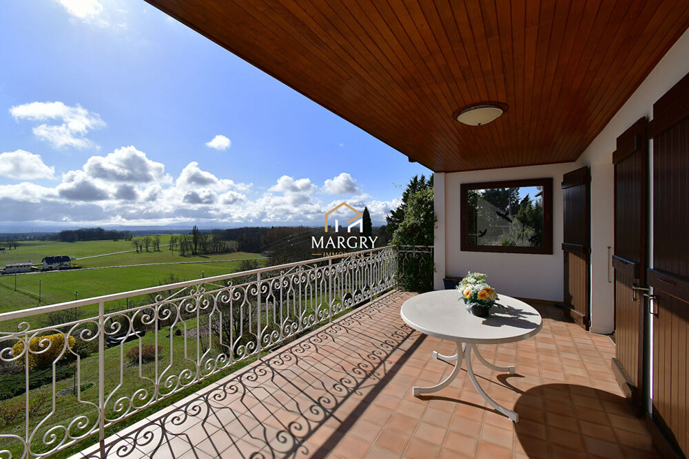 � vendre  Maison Grilly (01220)