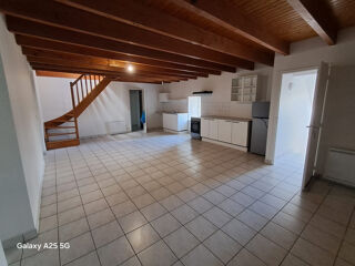  Appartement à louer 4 pièces 85 m²
