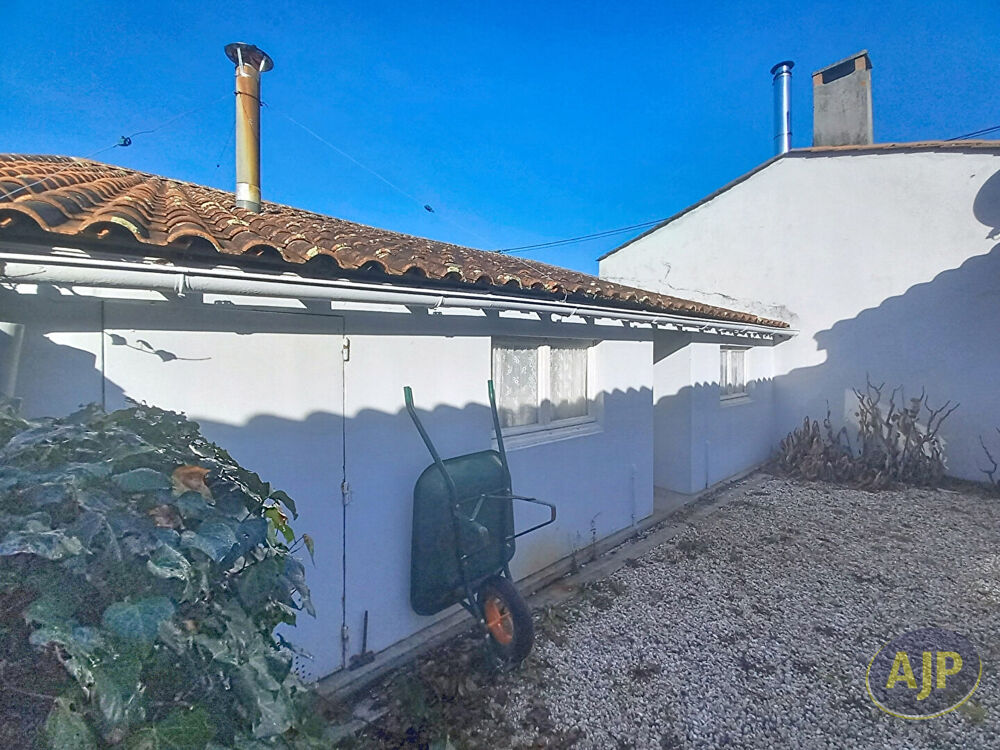 Maison familiale avec dépendances sur Bégadan !
