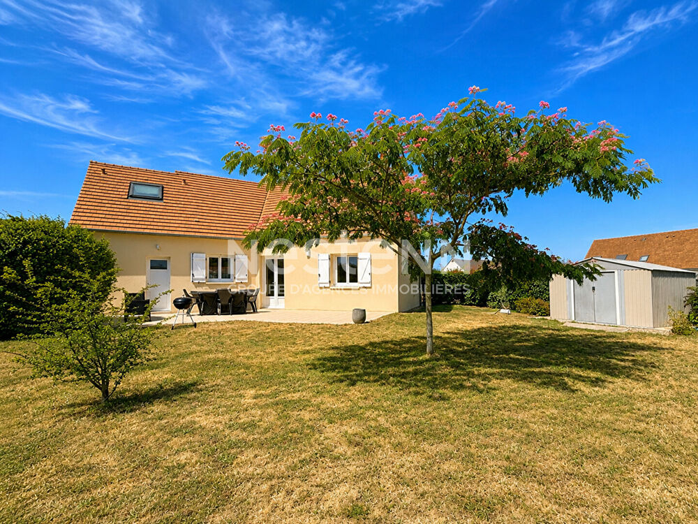 Maison familiale 4 chambres, 151 m² au sol, sans travaux à Mayet