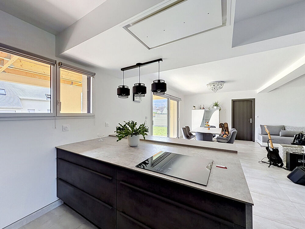 Vente Maison Maison Escoville 4 pièce(s) 118 m2 Escoville