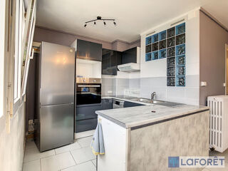  Appartement à louer 4 pièces 61 m²