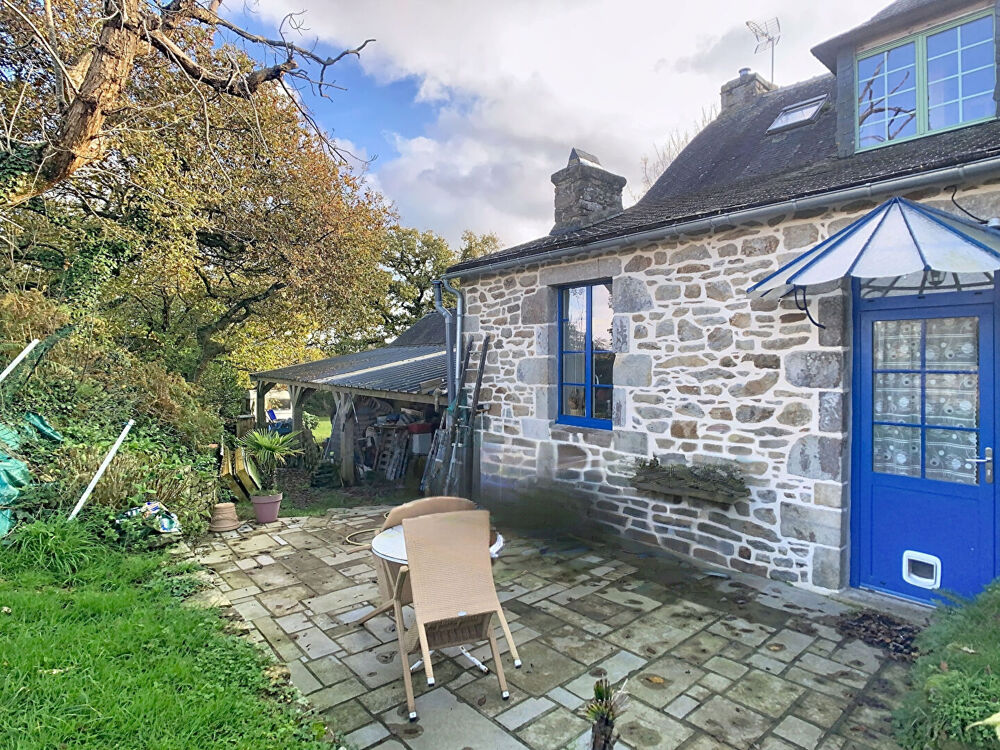 Propriété en pierres 4 chambres -175.56m² -1271m² de terrain