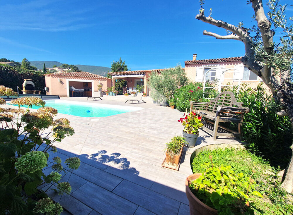 À vendre Maison de plain-pied avec studio indépendant, piscine et prestations haut de gamme