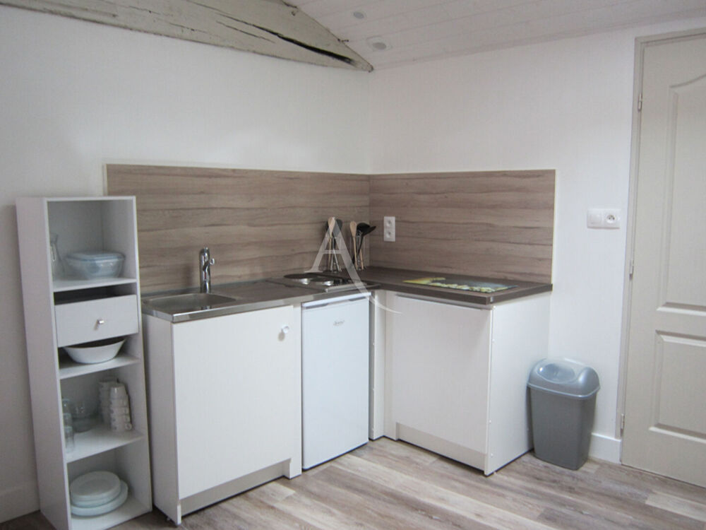 Appartement Fontenay Le Comte 1 pièce(s) 29 m2