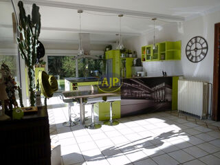  Maison � vendre 12 pi�ces 320 m�