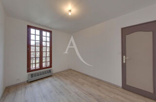  Appartement à louer 2 pièces 49 m²