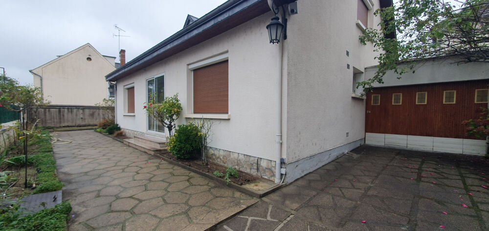 Maison Olivet bourg 5 pièces 131m²