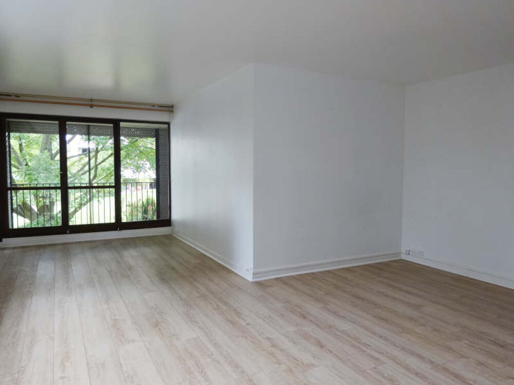 Location Appartement APPARTEMENT POISSY - 4 pièce(s) - 90 m2 Poissy