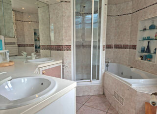  Maison � vendre 6 pi�ces 181 m�