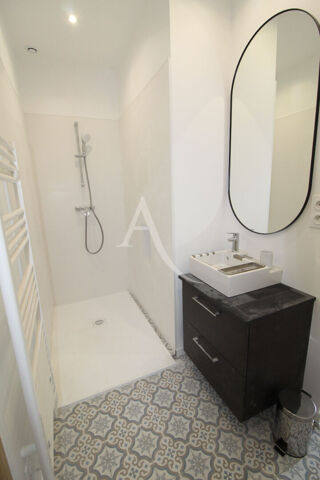 Appartement à louer 2 pièces 34 m²