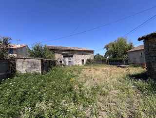 Vente Remise/Grange Deux granges avec dépendances et jardin offrant un fort potentiel de rénovation Vouleme