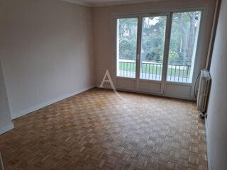  Appartement à louer 2 pièces 35 m²
