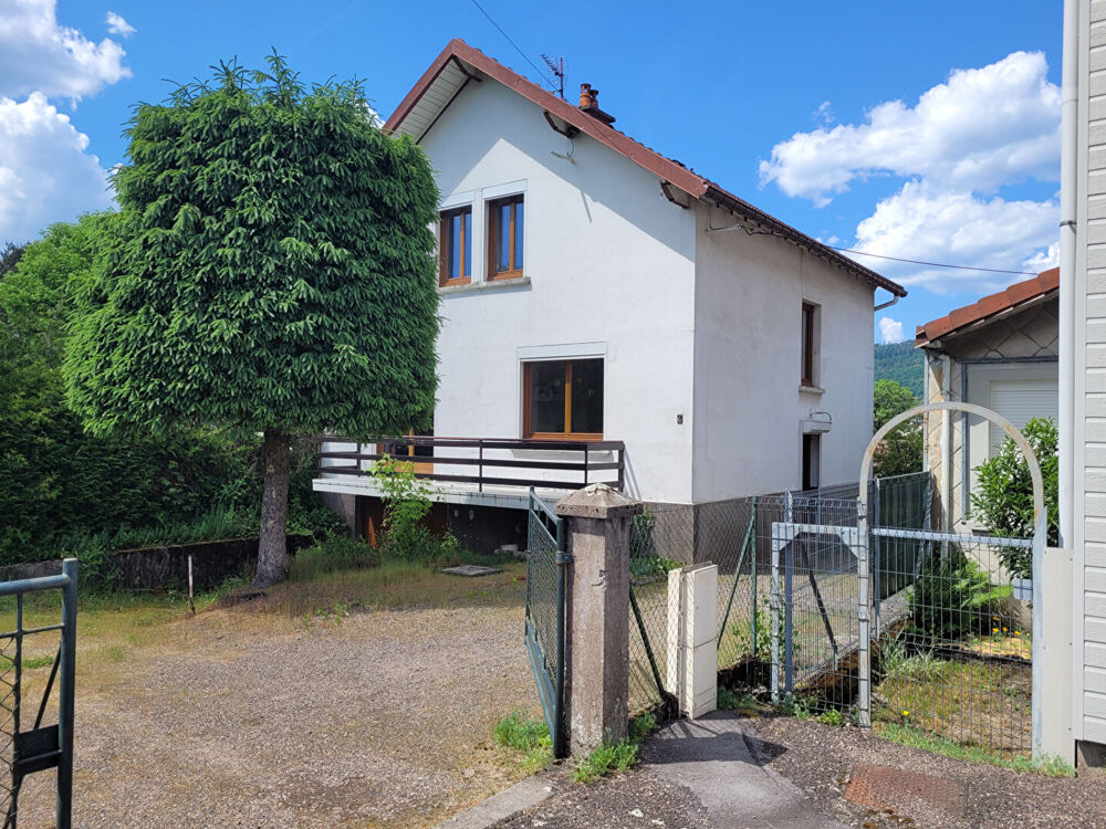 Maison bien entretenue, au calme