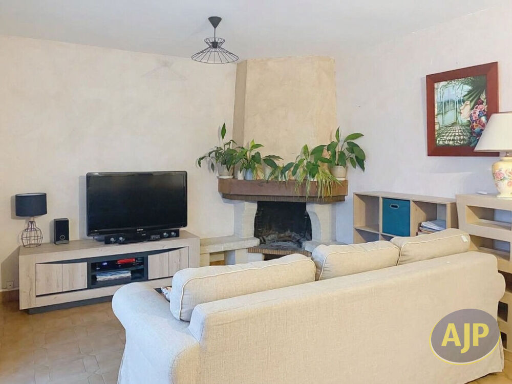 Vente Maison Maison familiale avec 4 chambres, grande terrasse et jardin -  Cholet Cholet
