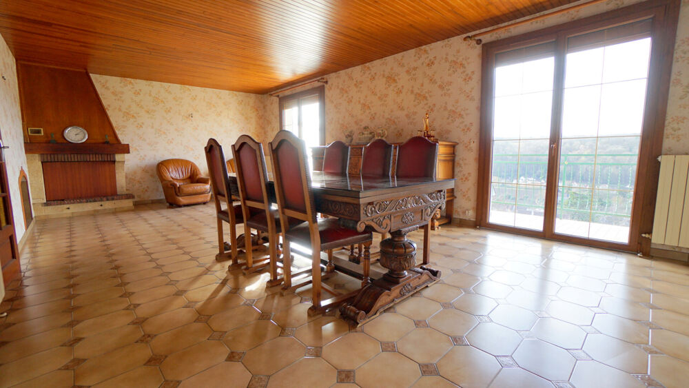 Maison vue dégagée - 7 chambres - 183 m2