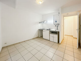  Appartement à louer 1 pièce 14 m²