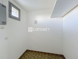  Appartement à louer 1 pièce 28 m²
