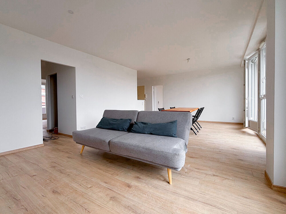 A vendre - Appartement T5 de 95 m² refait à neuf avec balcons et cave à Trélazé