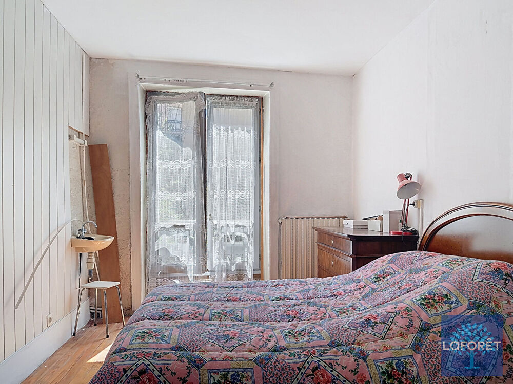 Vente Immeuble IMMEUBLE À FORT POTENTIEL - 4 LOTS + COMBLES AMÉNAGEABLES + JARDIN Espaly saint marcel