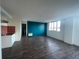 Appartement à louer 2 pièces 46 m²