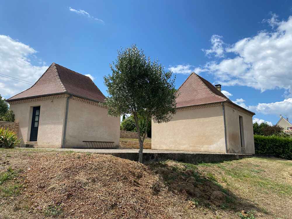 ENSEMBLE DE DEUX MAISONS sur 4275m²