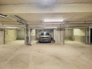  Parking / Garage à louer 17 m²