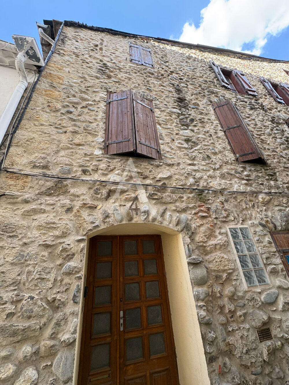 Maison 9 pièces 168 m² · à Quillan · 168 m² · 125 000 €