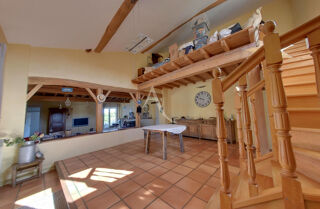  Maison  vendre 7 pices 234 m