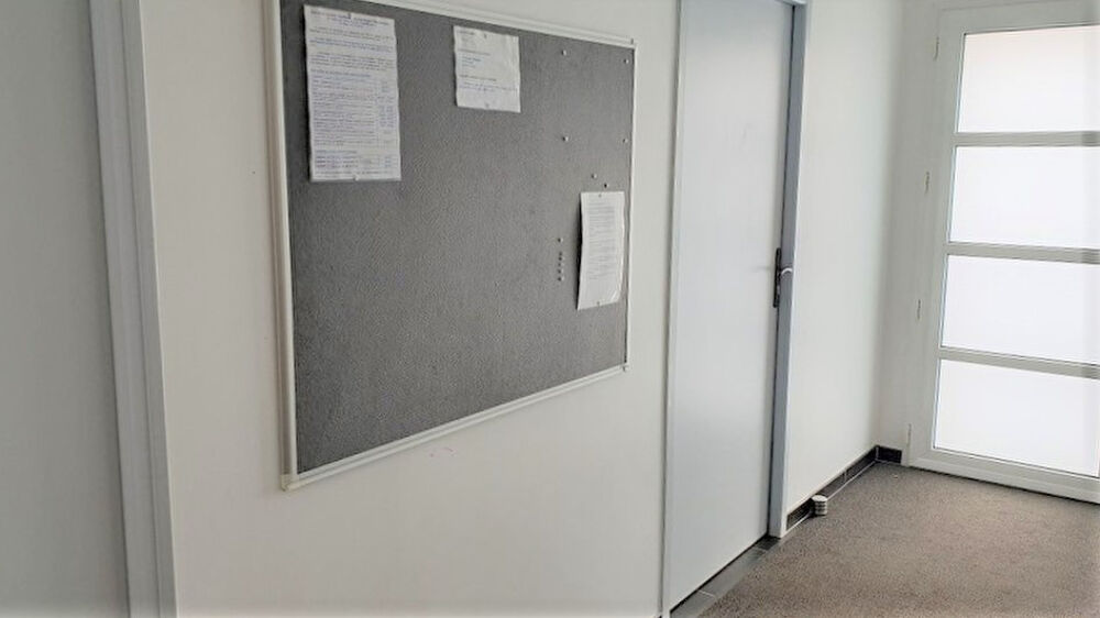   Bureau (possible deux) Heric 12 m2 Heric