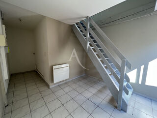  Appartement à louer 2 pièces 56 m²