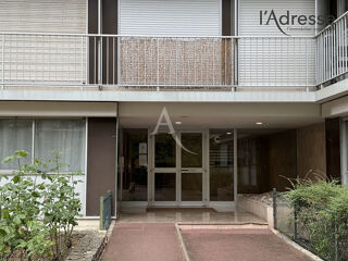  Parking / Garage � vendre 