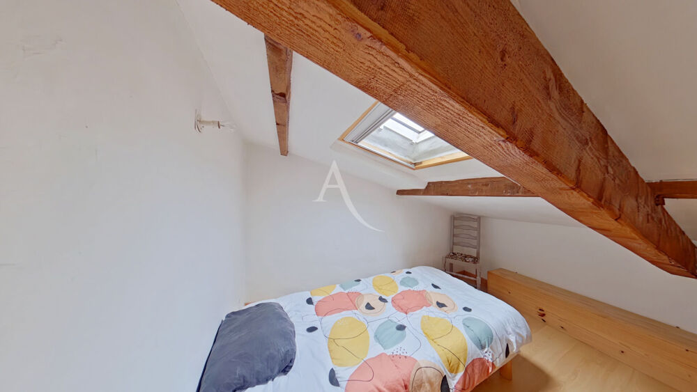 Location Maison MAISON DE VILLAGE TYPE 4/5 AU COEUR DU VILLAGE PROCHE PARKING ET COMMODITES Ginasservis