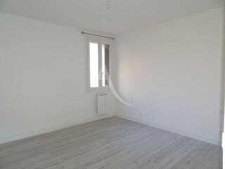  Appartement à louer 2 pièces 43 m²