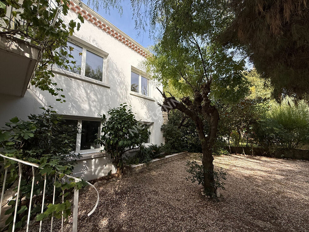 Vente Maison Splendide maison de prestige à vendre à Sanary-sur-Mer, Portissol - 5 chambres, piscine et emplacement d'exception Sanary sur mer