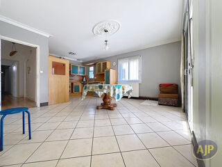  Maison à vendre 8 pièces 230 m²