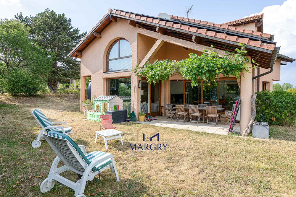 Vente Maison Belle maison familiale Grilly. Grilly