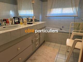  Maison  vendre 8 pices 196 m