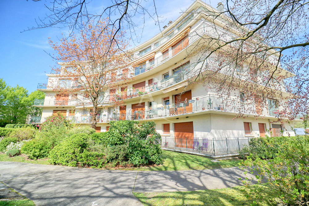 Appartement 4 pièces 99 m² · à Le Plessis Robinson · 99 m² · 465 000 €