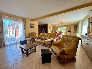  Maison  vendre 6 pices 177 m