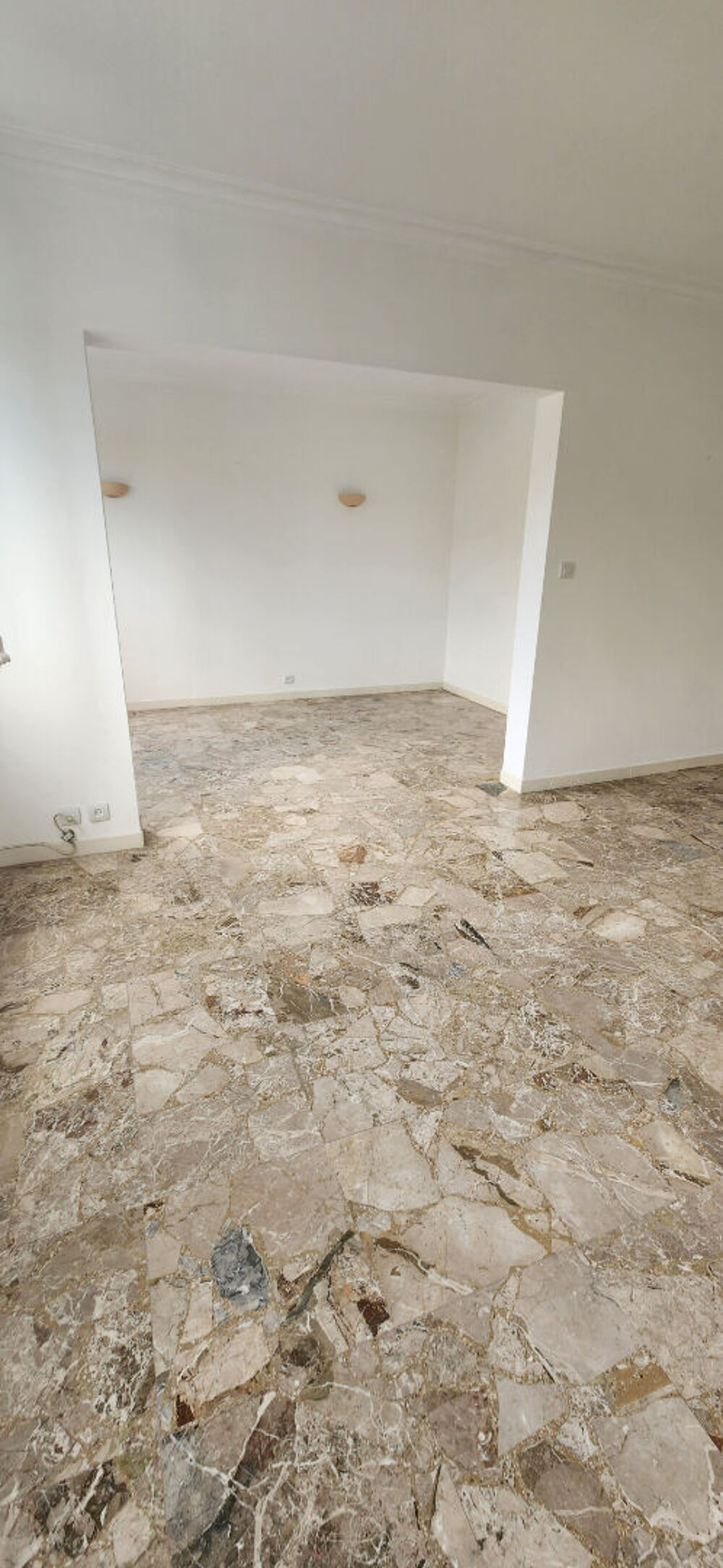 Location Appartement Appartement  3 pièce(s) 65 m2 Tournon sur rhone