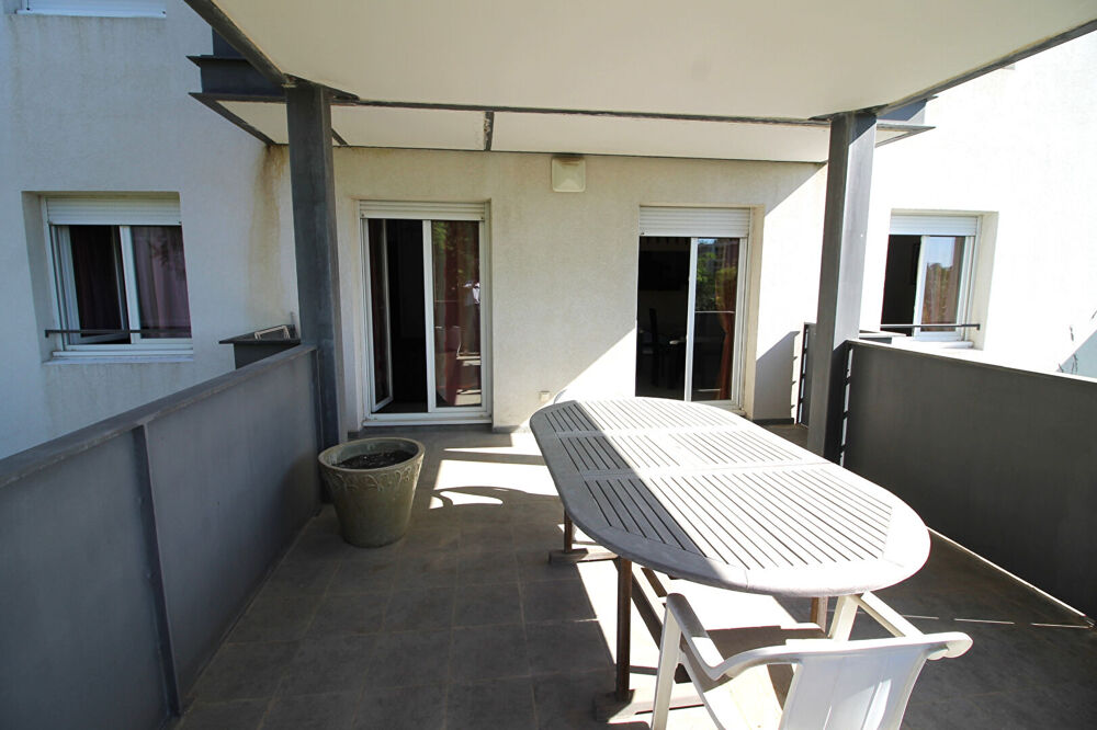 NIMES EXCLUSIVITE Dans une résidence LE TIEPOLO beau P3 d'environ 83m² avec terrasse, parking et piscine.