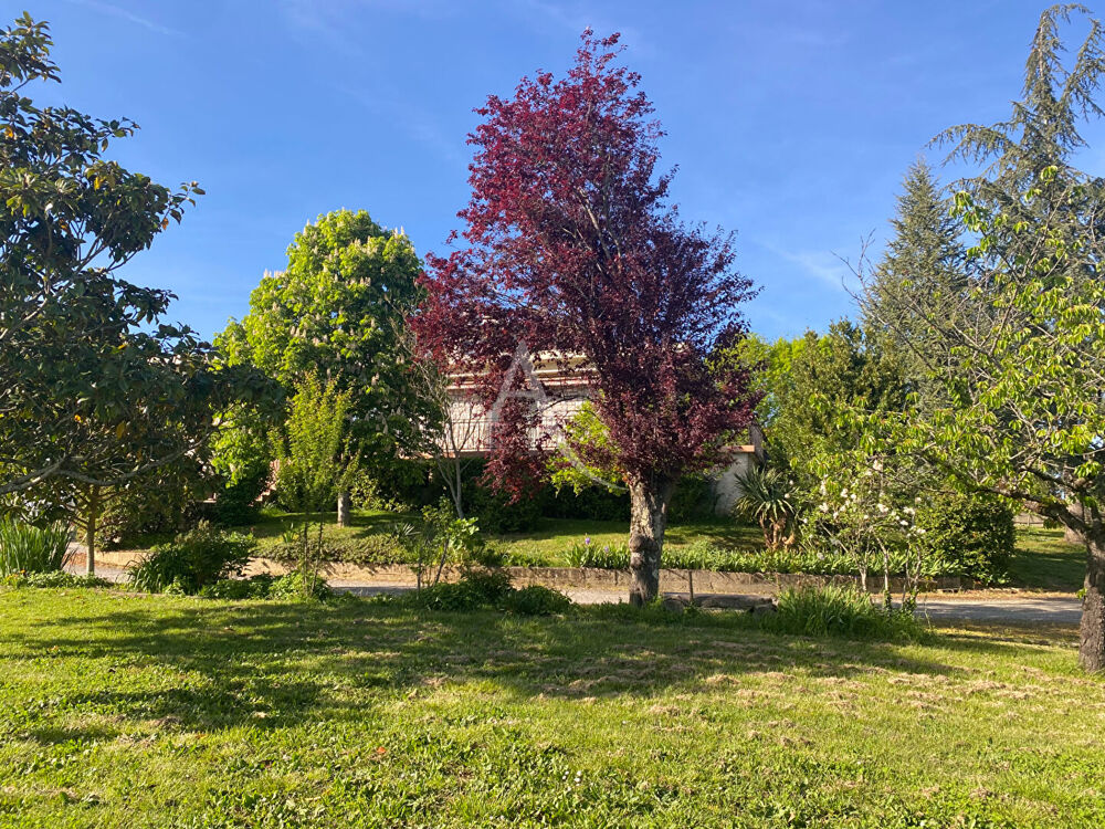 Secteur ROUFFIAC-TOLOSAN Maison T6 avec sous-sol de 200 m2 .