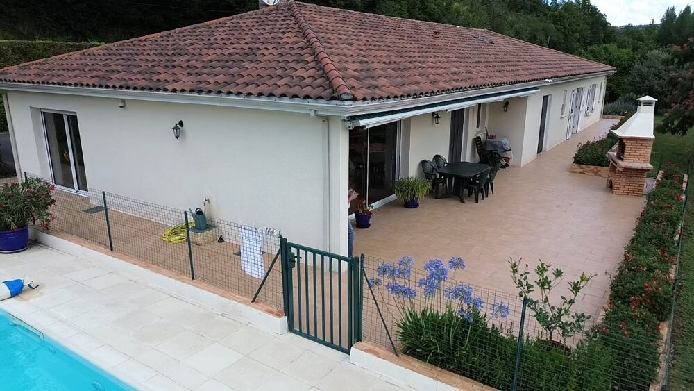 Vente Maison Villa de standing avec parc, piscine et étang près de Figeac Lissac et mouret
