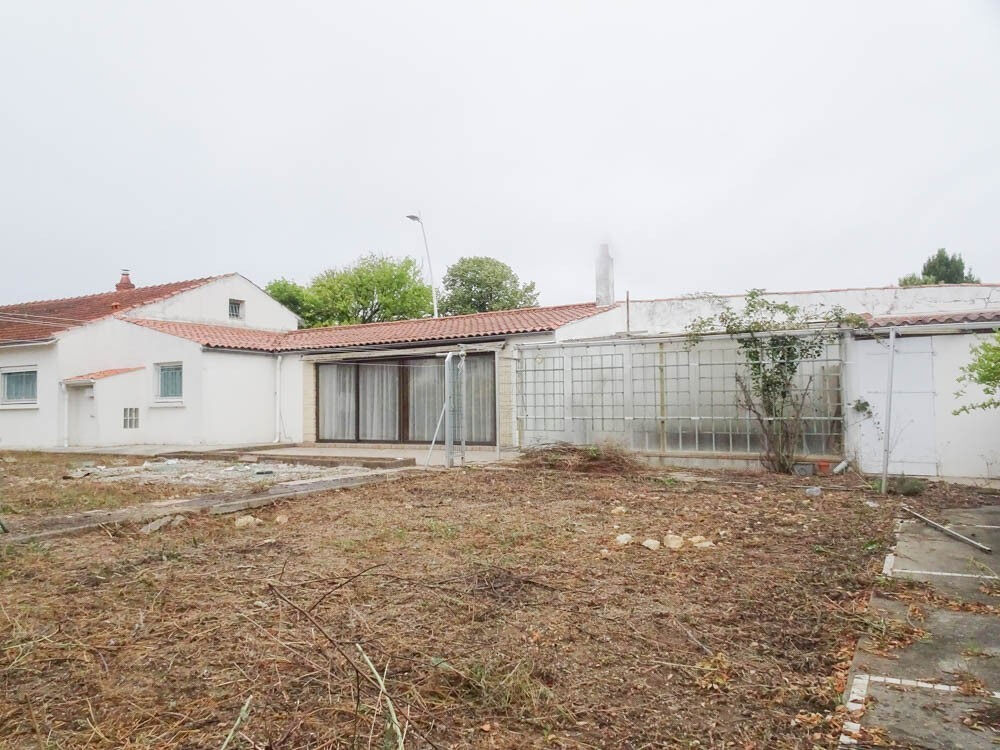Vente Terrain LA ROCHELLE - Quartier Saint-Eloi, Terrain avec dépendances et garage La rochelle
