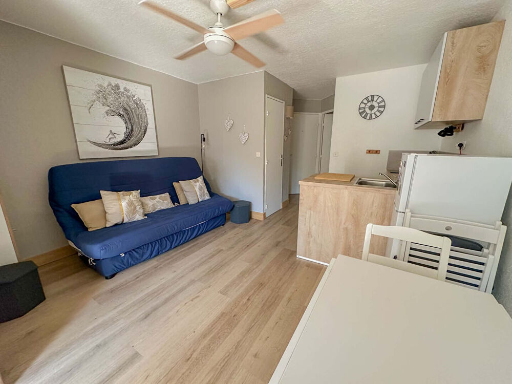Studio cabine de 25m² rénové avec parking