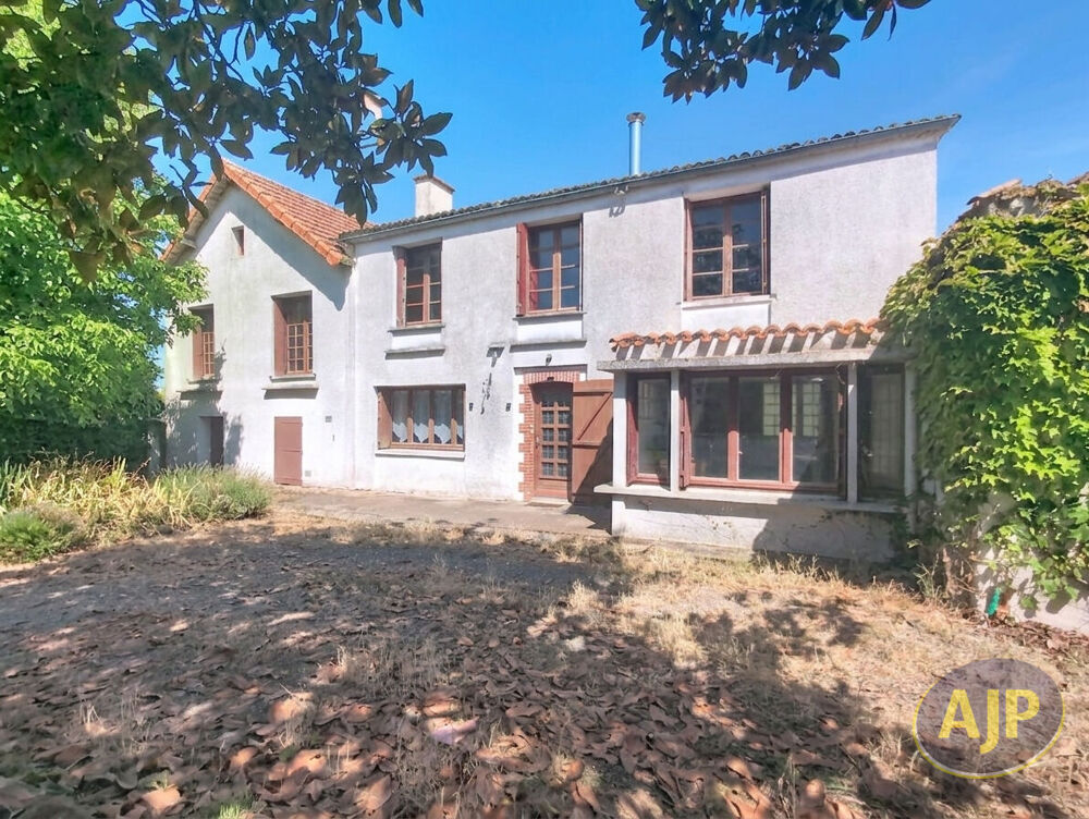 Vente Maison Maison Vieillevigne 6 pièces 146 m² Vieillevigne