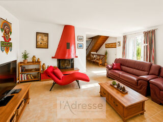  Maison � vendre 9 pi�ces 390 m�
